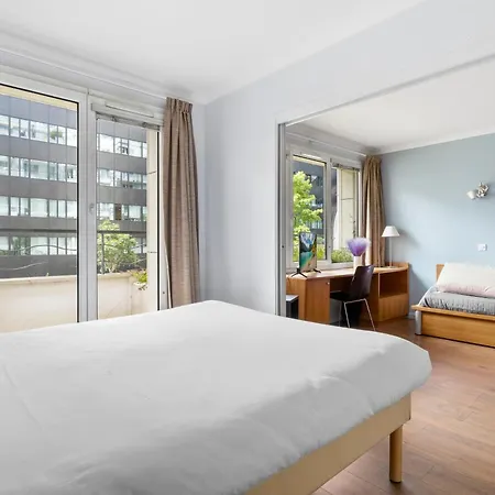Grand Appartement Avec Balcon - Proche Parc Des Expo - Parking Privee Issy-les-Moulineaux Exterior foto